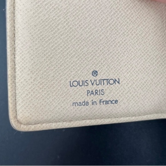 ✨Authentic Louis Vuitton White Damier Leather Wallet - Picture 8 of 11